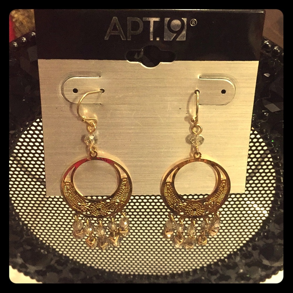APT.9 Kohls Nwt Crystal Dangle Vintage LookEarring